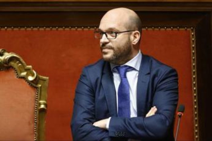 Pro vita, Fontana: "Rimuovere ostacoli economici e sociali e rafforzare sostegni a maternità" Pro vita, Fontana: "Rimuovere ostacoli economici e sociali e rafforzare sostegni a maternità"