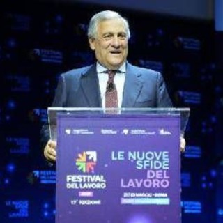 Professioni, Tajani: "Colonna vertebrale Paese, garanzia di crescita" Professioni, Tajani: "Colonna vertebrale Paese, garanzia di crescita"