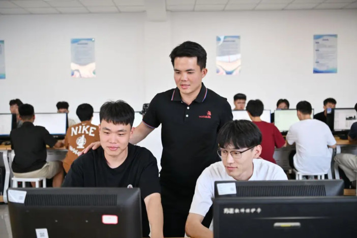 Cina, in arrivo standard internazionali per l’istruzione professionale