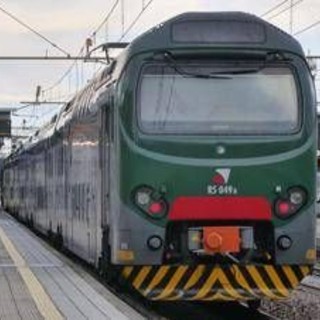 Sciopero 28 novembre, l'Italia si ferma: dai treni ad aerei e scuola, orari e fasce di garanzia Sciopero 28 novembre, l'Italia si ferma: dai treni ad aerei e scuola, orari e fasce di garanzia