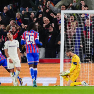 La Fiorentina crolla a Londra, il Crystal Palace vince 3-0