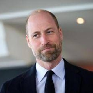Gb, l'esperta: "Una volta re, William potrebbe privare Harry e Meghan dei titoli reali" Gb, l'esperta: "Una volta re, William potrebbe privare Harry e Meghan dei titoli reali"
