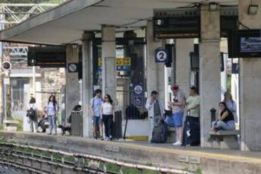 Sciopero treni 11 giugno, confermano stop dei sindacati base: circolazione ferroviaria a rischio Sciopero treni 11 giugno, confermano stop dei sindacati base: circolazione ferroviaria a rischio