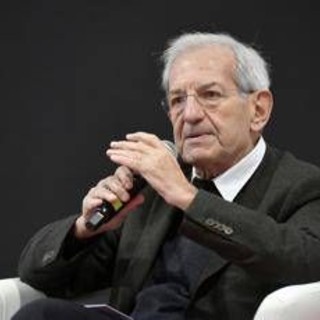 Violante spiega la Costituzione a BellaMà: "Grato alla generazione Zeta, non merita risposte banali"