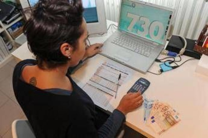 730 precompilato, oltre 5 milioni di italiani lasciano allo Stato fino a 400 euro all'anno 730 precompilato, oltre 5 milioni di italiani lasciano allo Stato fino a 400 euro all'anno
